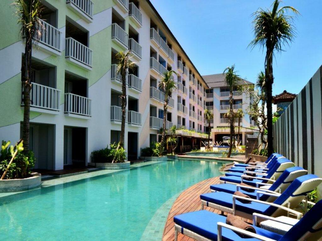 Bliss Surfer Hotel Kuta Bali