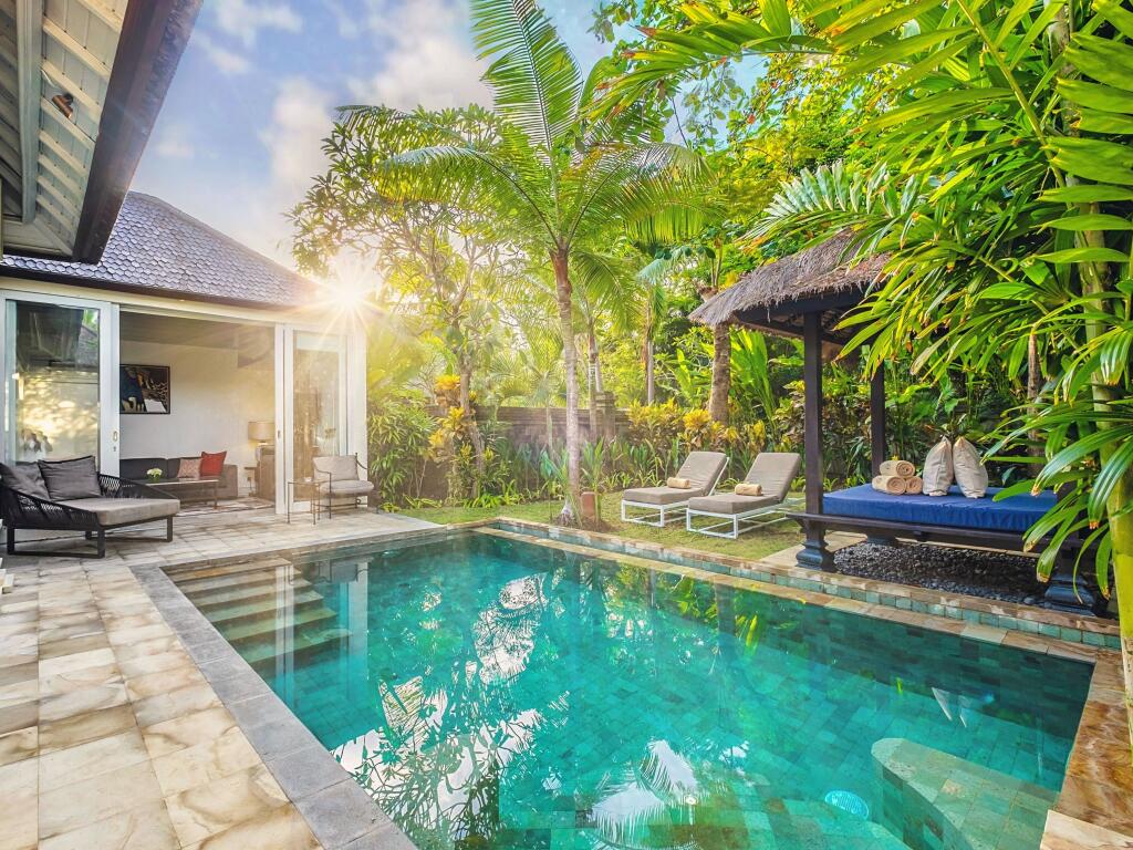 Free Night Bali Villa Club Getaway