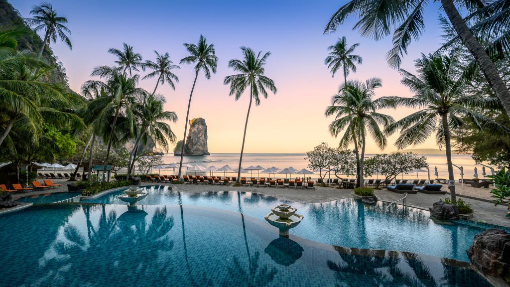 Centara Grand Beach Resort & Villas Krabi Packages