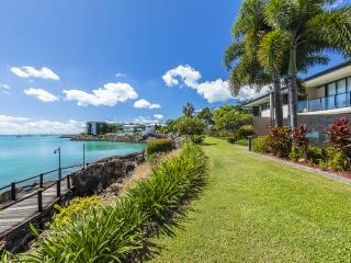 Mirage Whitsundays Boardwalk