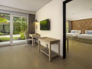 Deluxe Room 2nd Room for Families