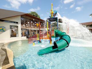 Kids Water Fun Zone and Kids Club