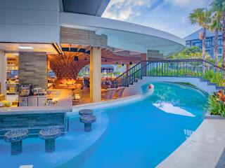 Swim-up Bar