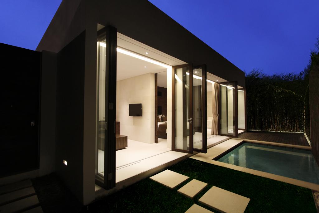 View Equilibria Seminyak PNG