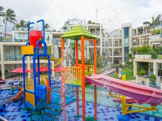 Slide 'n Splash Water Play