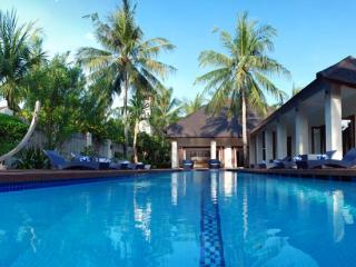 Gili Islands Accommodation Bali Kelapa Luxury Villas