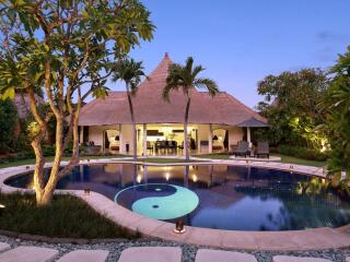3 Bedroom Villa Pool