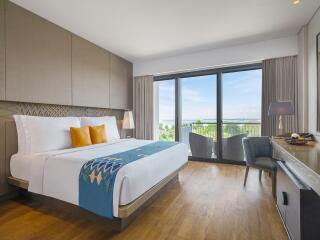 Classic Pool View Room