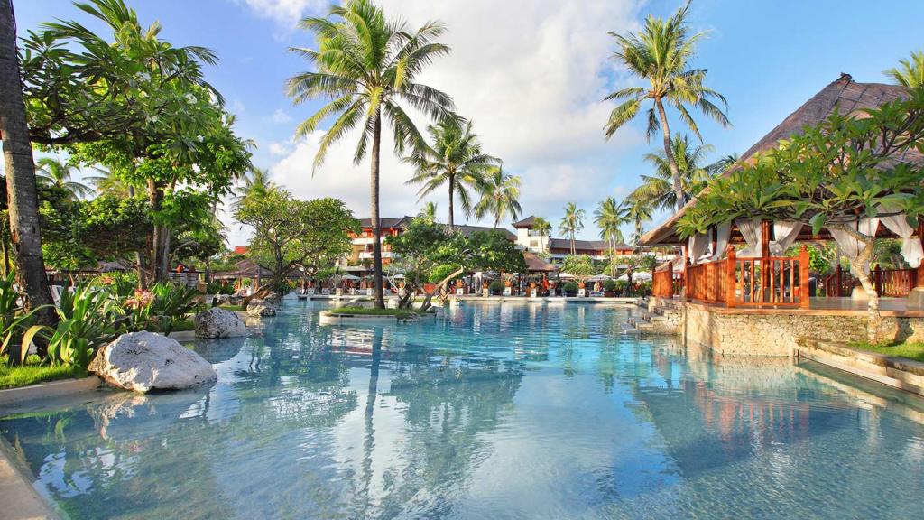 Lagoon Swimming Pool