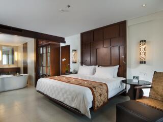 1 Bedroom Balcony Suite