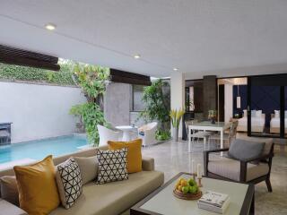 2 Bedroom Pool Villa Lounge & Dining