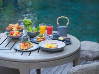 Breakfast by the Pool