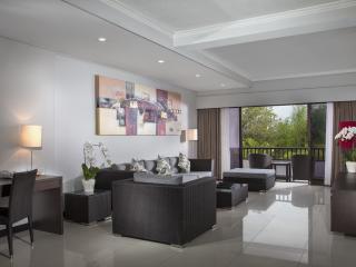 2 Bedroom Suite - Living Room