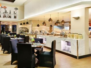 B'z Restaurant