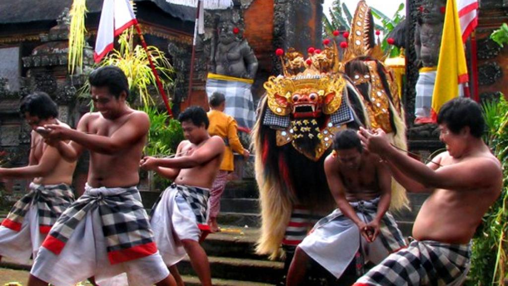 Kintamani Volcano Tour - Barong Dance