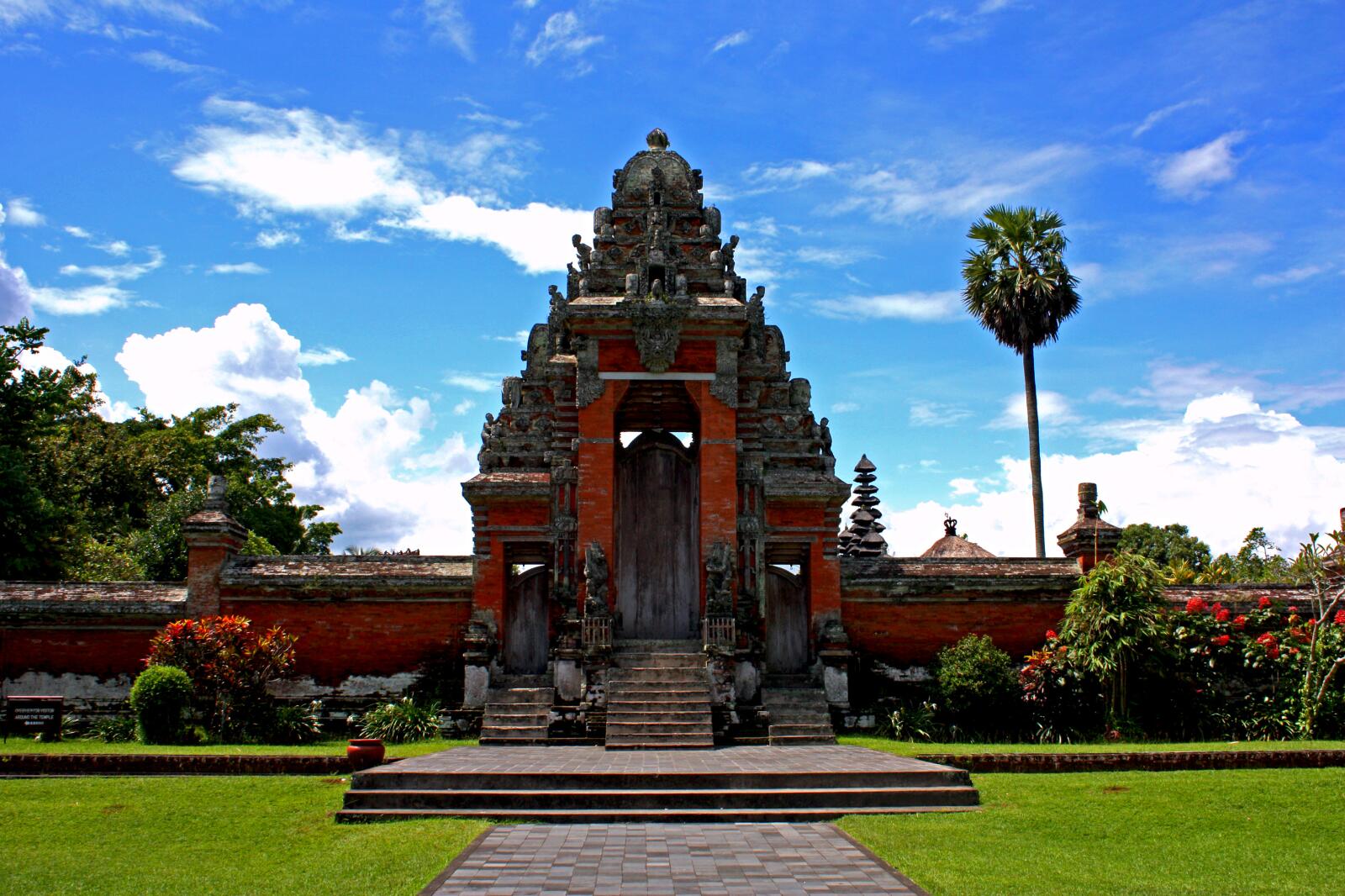 Taman Ayun Temple