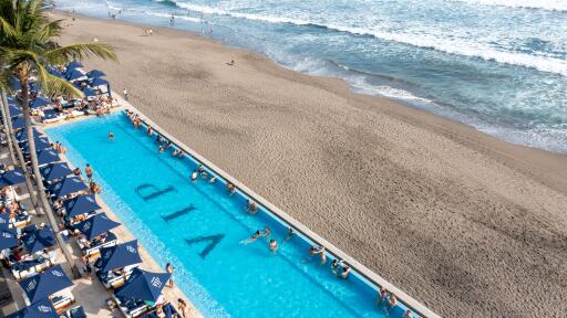 FINNS Beach Club