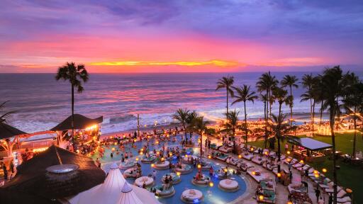FINNS Beach Club