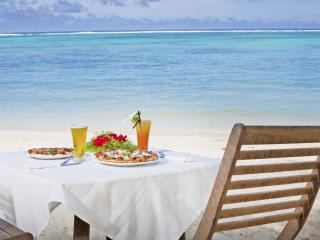 Moana Sands Cook Islands - Beachfront Dining
