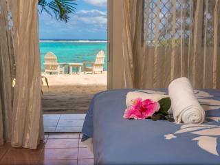 Moana Sands Cook Islands - Beachfront Studio