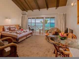 Moana Sands Cook Islands - Deluxe Beachfront Studio