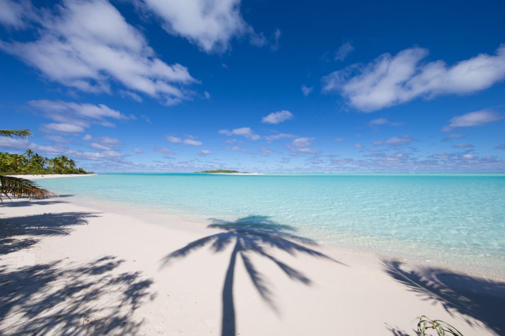 Muri Beach Resort Cook Islands Accommodation Beach Underwater Bedroom