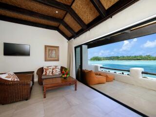 Premium Beachfront Suite