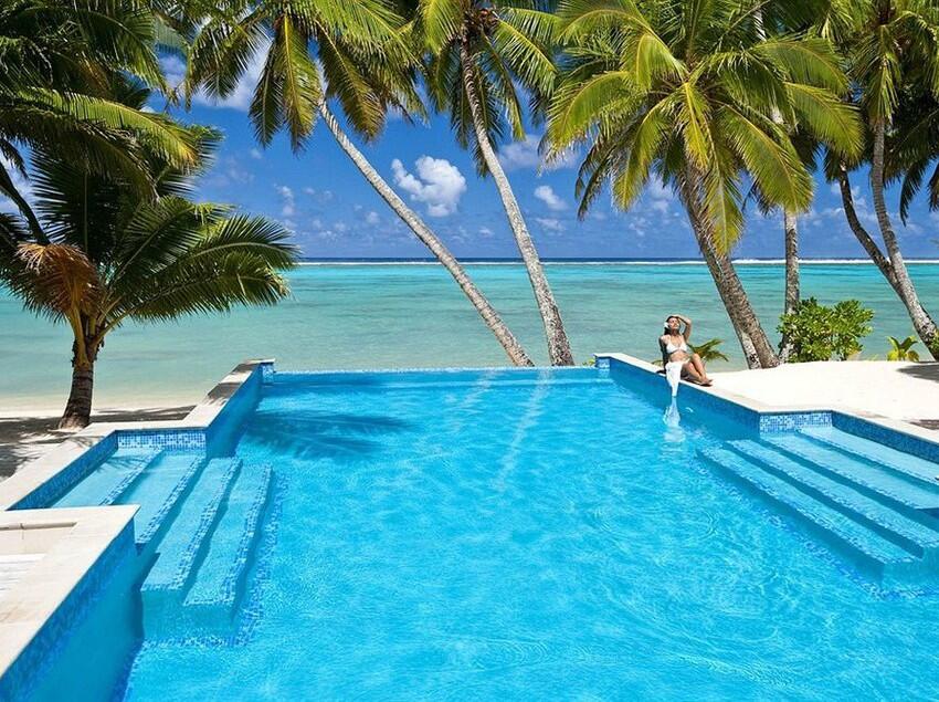 Little Polynesian Infinity Pool