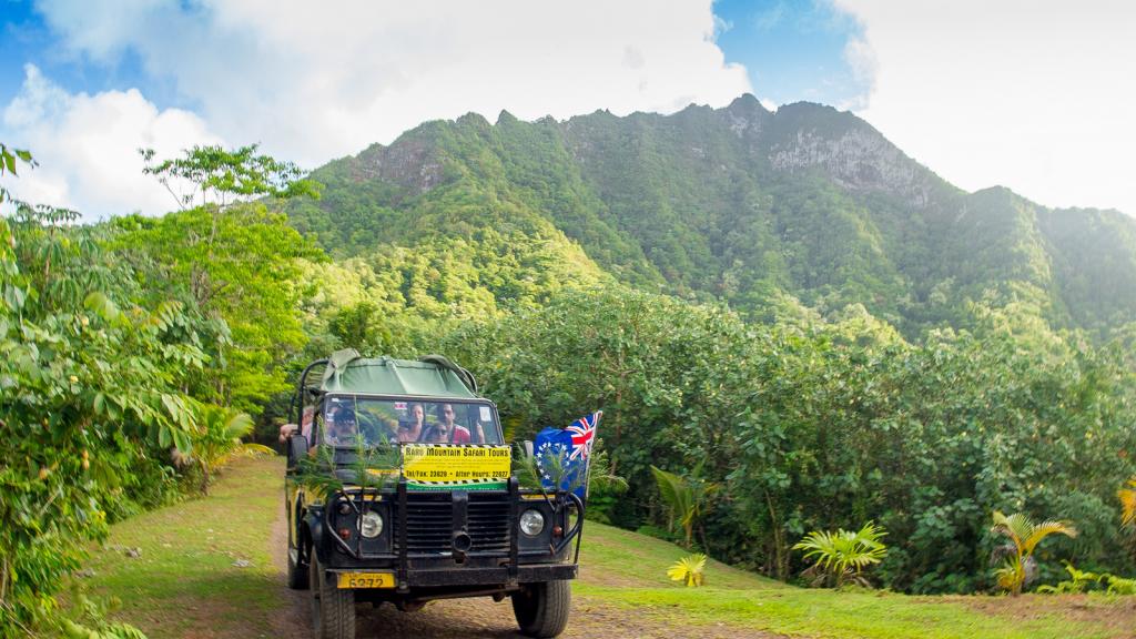 Raro Safari 4WD Inland Tour