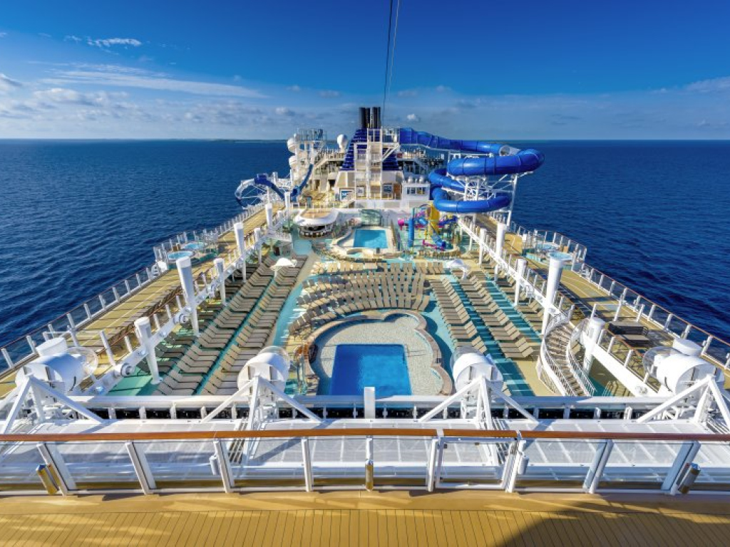 Deck Norwegian Bliss Cruise Ship Cruise Gallery