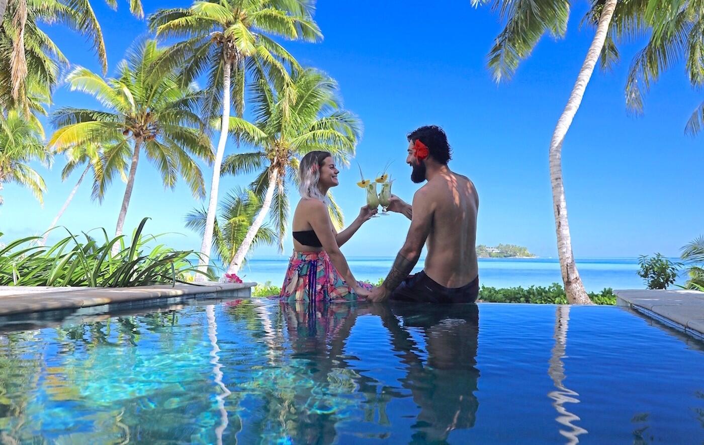 Beachfront Pool Bure