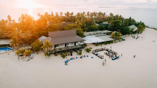 Beachcomber Island Resort