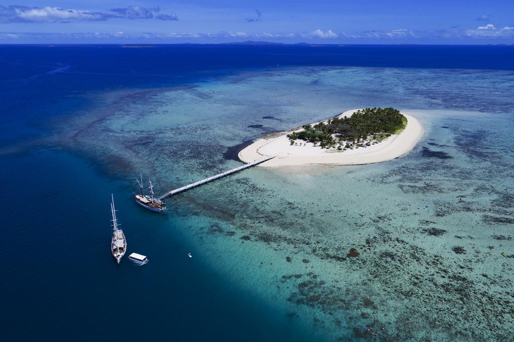 tivua island day cruise fiji