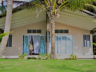 Beachfront Bure Exterior