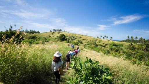Hike to Lo's Tea House