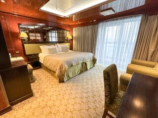 MS Caledonian Sky Deluxe Balcony Suite