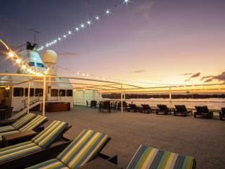 Sundeck