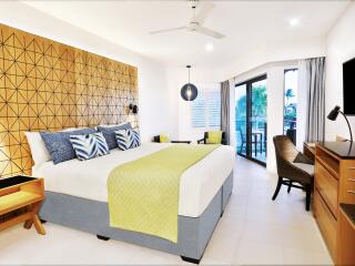 Superior Lagoon View King Room
