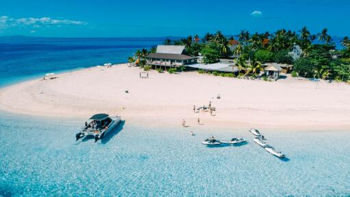 Beachcomber Island Resort