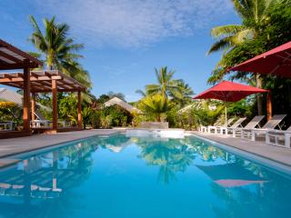 Island Villa Pool