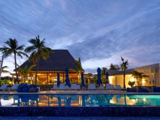Arrivals Bure & Pool