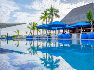 Tavola Pool