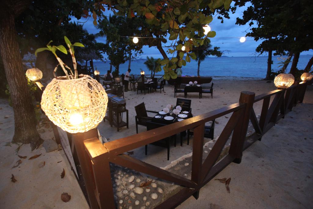Treasure Island Resort, Fiji Resort