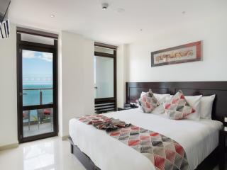 1 Bedroom Beach Front Suite