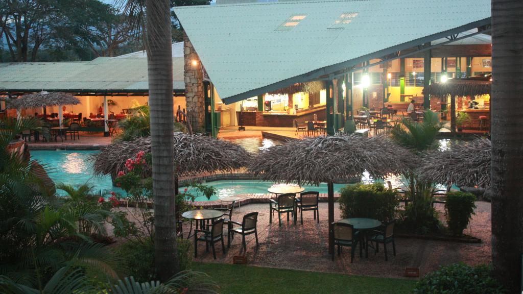 Pool & Restaurant