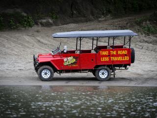 Off-Road Cave Landrover