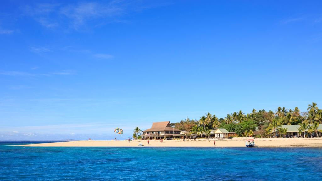 Fiji Island Explorer - Beachcomber Island