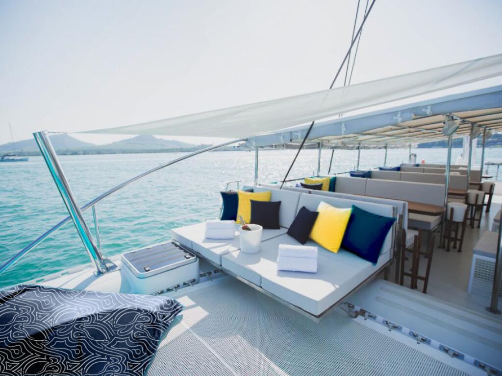 South Sea Sailing Tour from South Sea Cruises Fiji