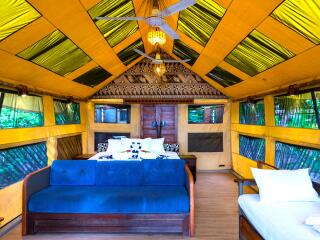 Beachfront Large Bure