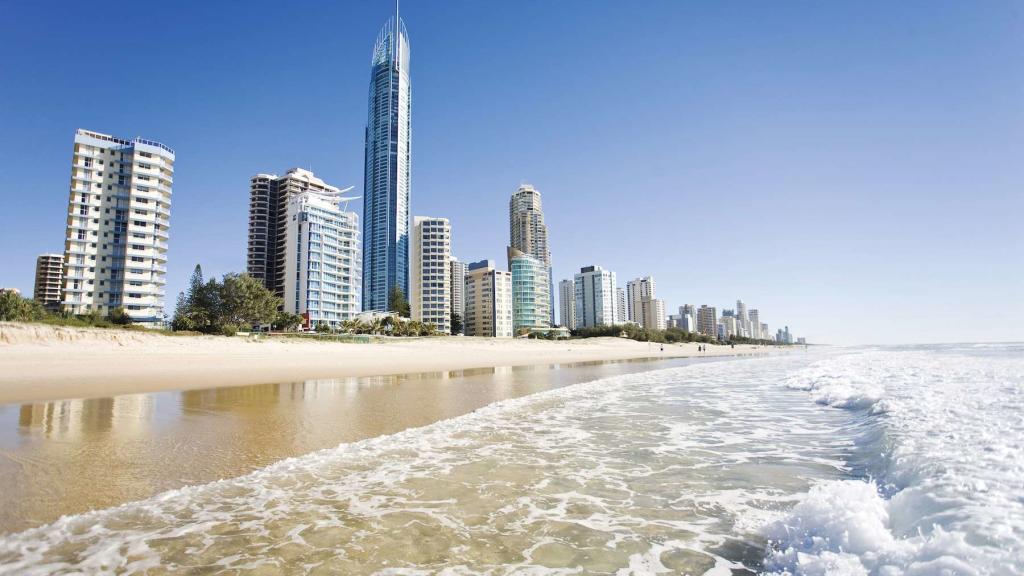 gold coast beaches | the best beaches in the gold coast